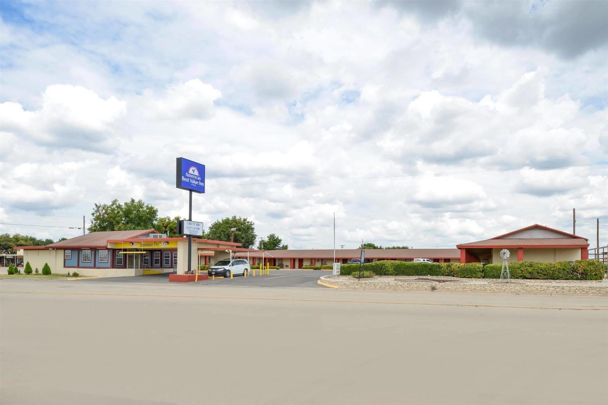 Americas Best Value Inn Ozona Exterior photo